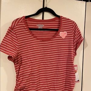 Pink striped maternity shirt sleeve shirt